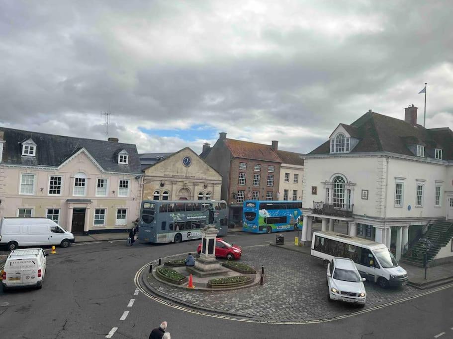 Town Centre Apartment With Parking Wallingford Exterior photo